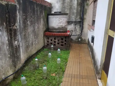 Depto Tipo Casa en Venta con 1 cocheras
