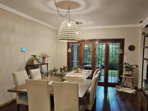 Casa 3 ambientes con 2 baños