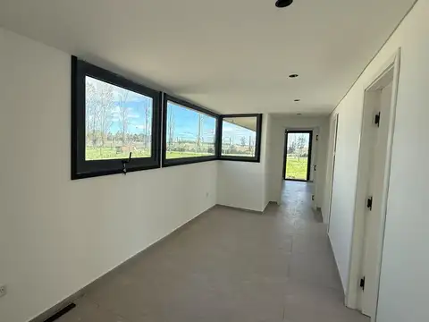 Casa en Alquiler en Luján, USD 1.650