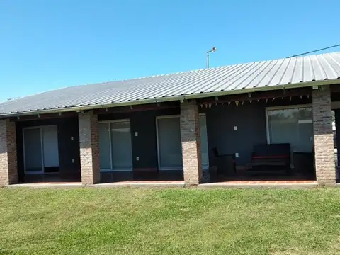 Casa en Venta con 1 cochera