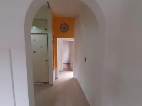 Depto Tipo Casa en Alquiler en Centro, $ 420.000