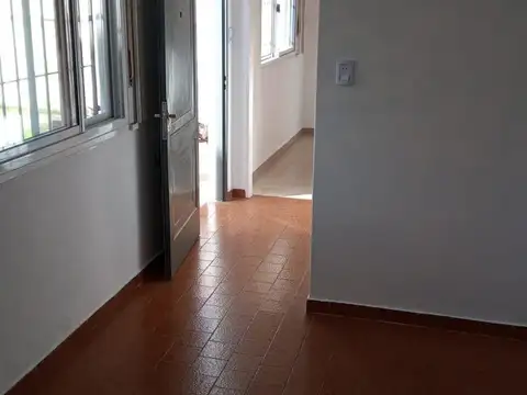PH en venta - 1 Dormitorio 1 Baño - Cochera - 90Mts2 - Bernal, Quilmes