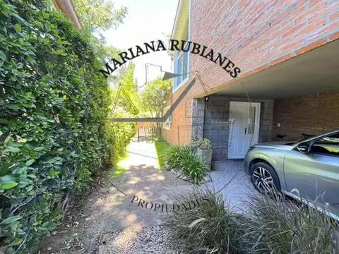 Casa en Venta con cochera