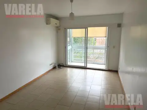 Departamento en Alquiler Floresta-2 amb. al frente c/Balcón piso 5°Alquiler$580.000 Expensas$220.000