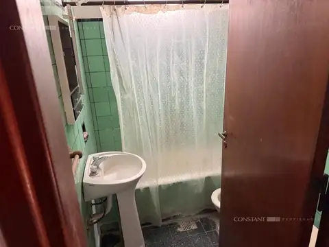 Casa en Venta con 4 cocheras