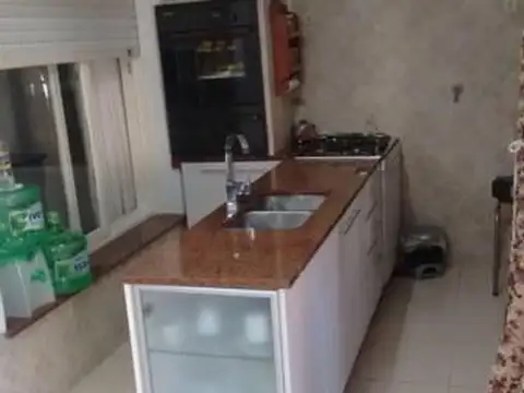 Casa en Venta en Villa Luzuriaga, USD 170.000