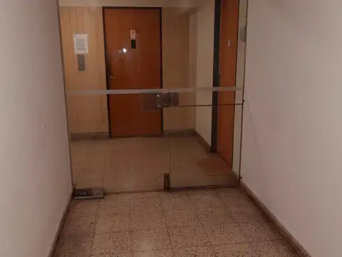 Paraguay 700, Piso 05 04