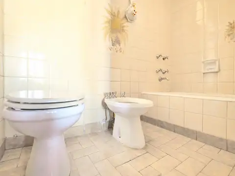 Depto Tipo Casa en Venta en Flores, USD 105.000