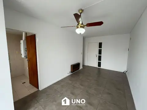 Departamento en Alquiler en Centro, $ 380.000