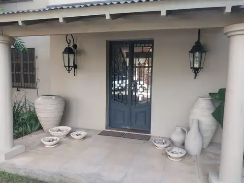 Gral. Pacheco  y Canada, Tigre.