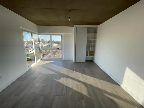 Departamento en Alquiler en Parque Patricios, $ 740.000