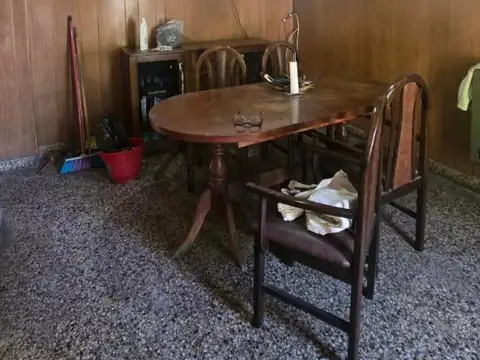Casa en Venta con 3 cocheras