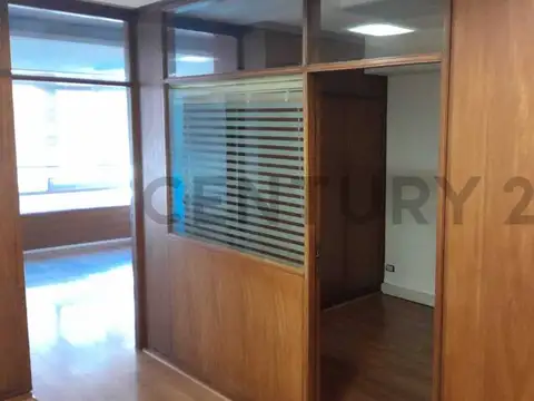 Esmeralda 1000, Piso 9