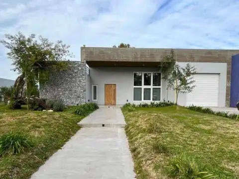 Área 60, Calle 312, Ángel Etcheverry, Partido de Brandsen, Buenos Aires, 1983, Argentina , Piso No definido