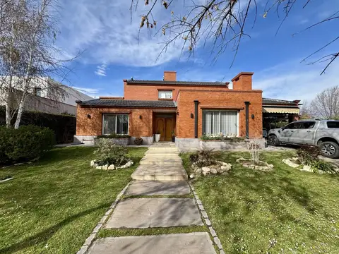 Casa en Venta de 4 dormitorios