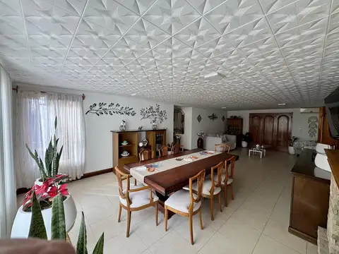 Casa en Venta en Chacras de Coria, USD 620.000