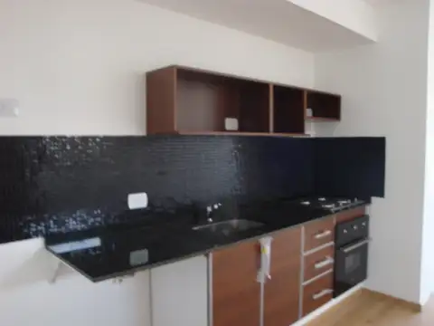 Departamento en Alquiler con 1 cochera