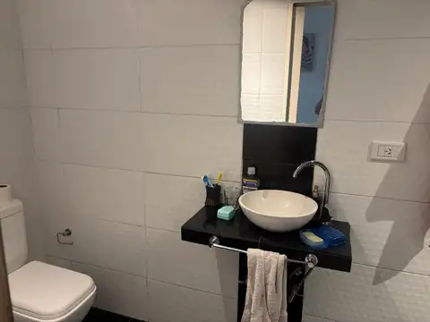 Depto Tipo Casa 4 ambientes con 3 baños