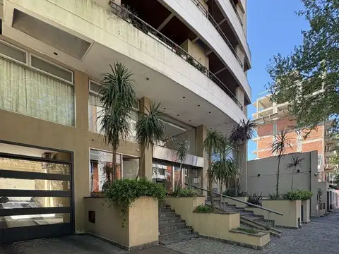 Departamento en Alquiler en Lanus Este, $ 400.000