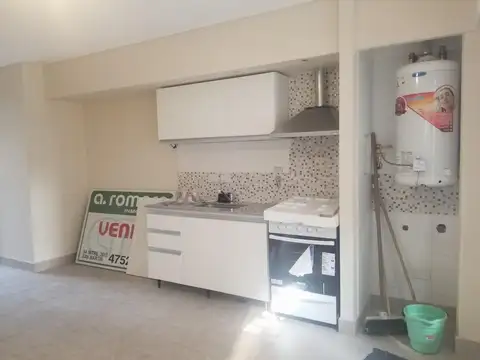 Depto Tipo Casa 2 ambientes con 1 baño