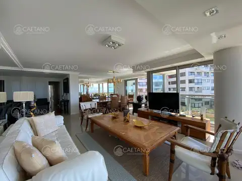 Departamento en Venta en Playa Brava, USD 1.000.000