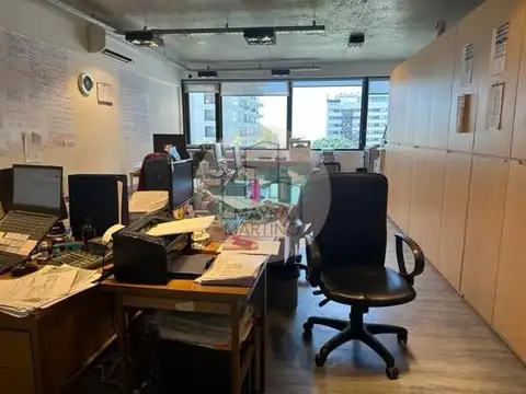Oficina en Venta al Este