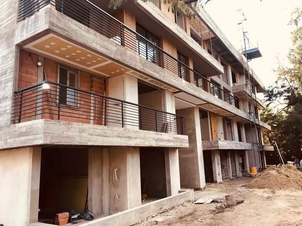 MILLECENTO en Sourigues