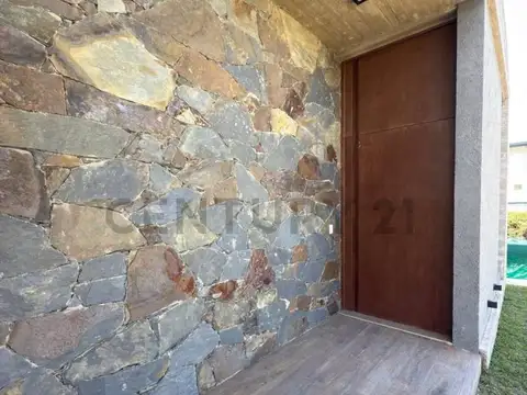 Casa en Venta en Terrazas De La Estanzuela, USD 190.000