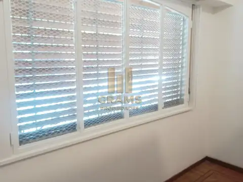 Venta de Casa 4 DORMITORIOS, La Plata