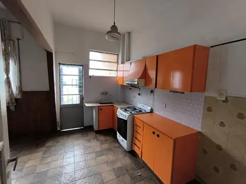 Depto Tipo Casa en Alquiler al Noreste