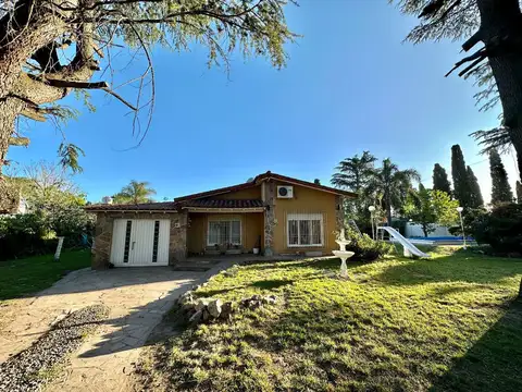 VENTA CASA QUINTA CON PARQUE Y PILETA EN MORENO