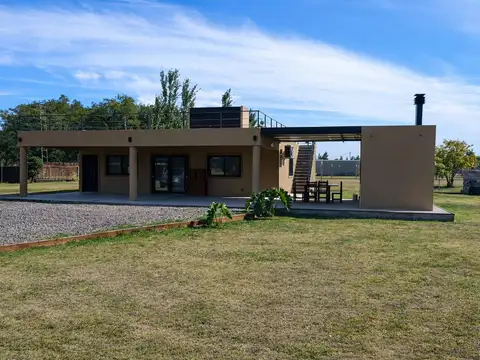 Quinta en excelente estado, practicamente a estrenar