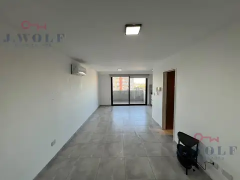 Excelente Departamento en exclusivo Edificio.