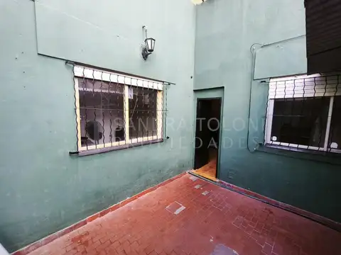 Depto Tipo Casa en Venta 45 años