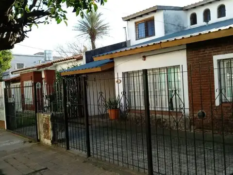 VENTA CASA FLORIDA OESTE 4 DORMITORIOS