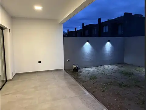 Duplex en Prados de Manantiales