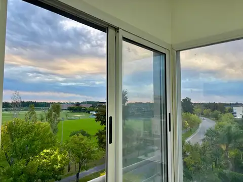 Departamento 2 ambientes en alquiler o venta, con cochera en Nordelta
