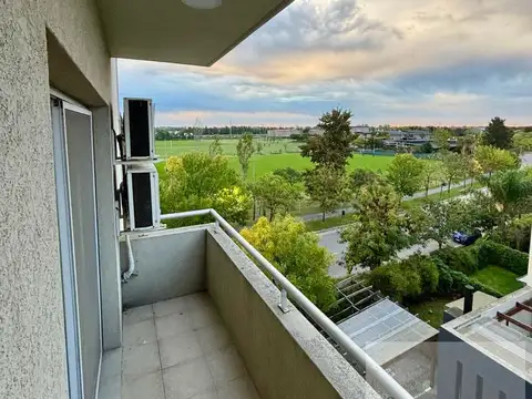 Departamento en Alquiler con 1 cocheras