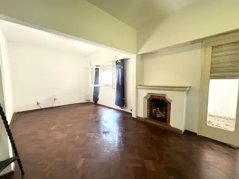 Casa en Venta en Alberdi, USD 200.000