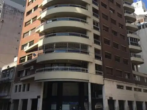 VENTA DEPARTAMENTO 3 DORMITORIOS. COCHERA DOBLE. ZONA MONUMENTO A LA BANDERA.