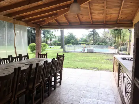 Quinta en Venta en Tristan Suarez, USD 270.000