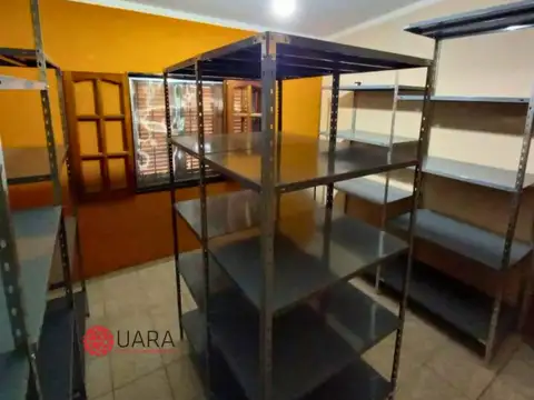CASA EN VENTA Bº MARQUEZ DE SOBREMONTE CON QUINCHO Y PILETA