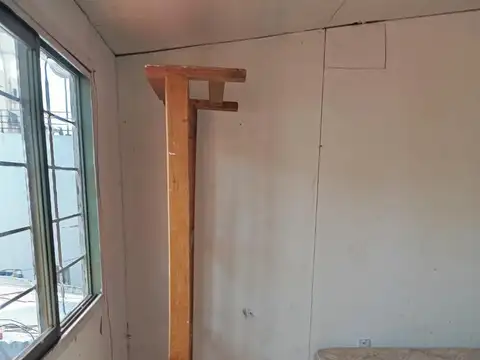 210 100