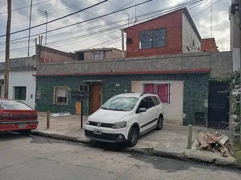 CASA MULTIFAMILIAR