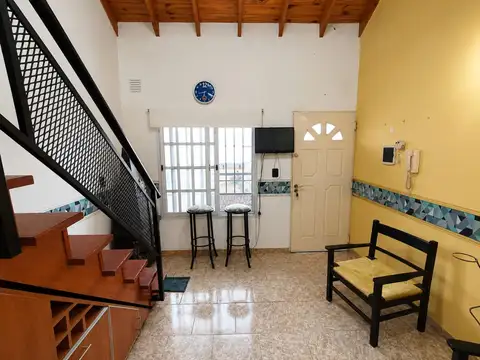 Depto Tipo Casa en Venta de 4 ambientes