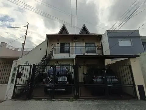 VENTA PH 4 AMBIENTES VILLA LUZURIAGA PATIO