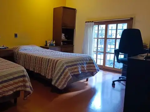 VENTA CASA EN VILLA CRESPO EN LOTE PROPIO