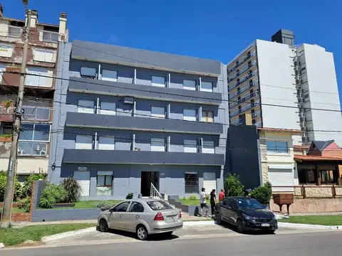 Costanera 1900, Piso 2