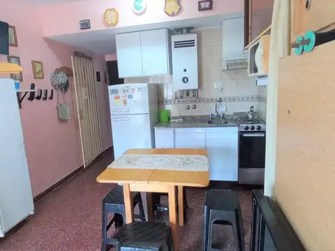 Costanera 1900, Piso 2