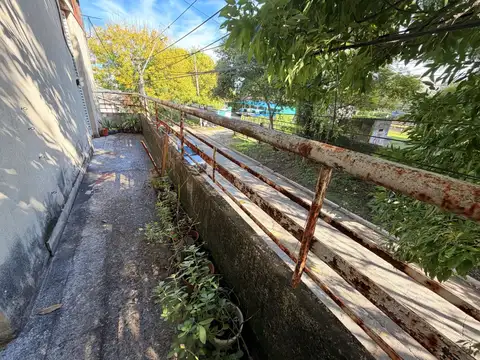 Depto Tipo Casa en Venta en Castelar Sur, USD 105.000
